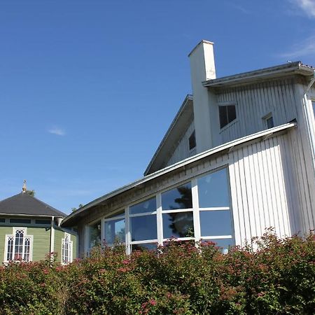 Ah Stifts- & Konferensgard Hotel Ljungskile Exterior photo