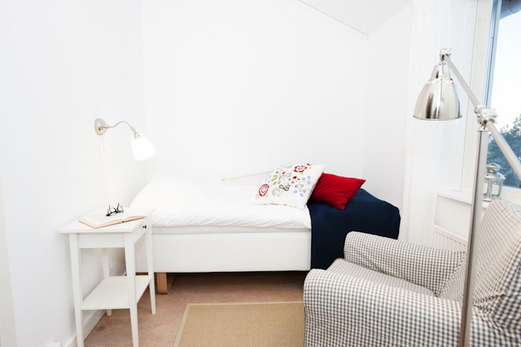 Ah Stifts- & Konferensgard Hotel Ljungskile Room photo