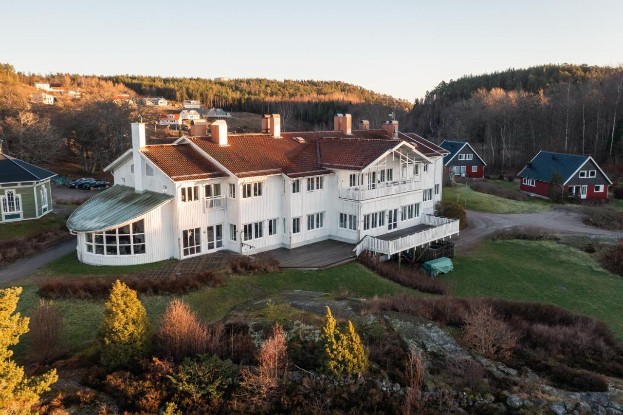 Ah Stifts- & Konferensgard Hotel Ljungskile Exterior photo