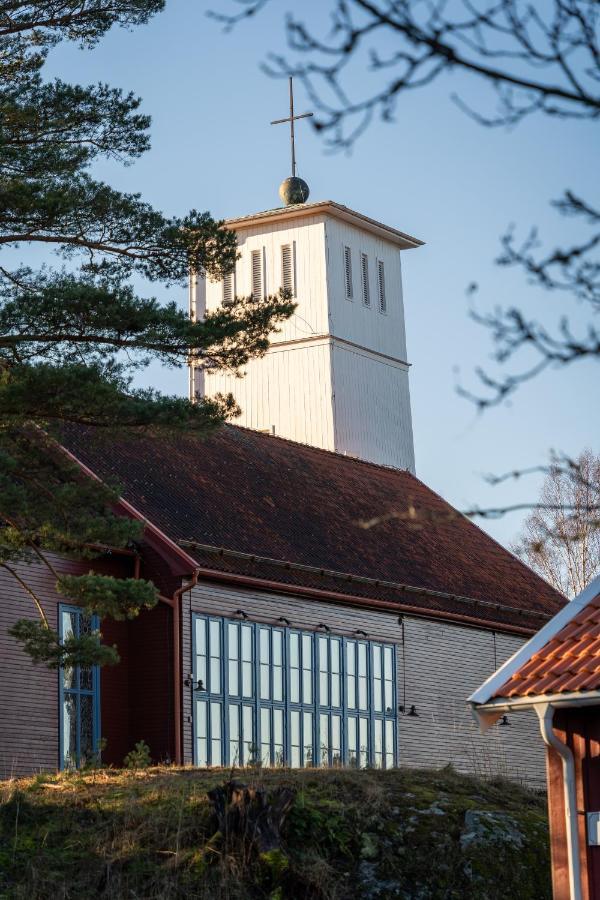 Ah Stifts- & Konferensgard Hotel Ljungskile Exterior photo